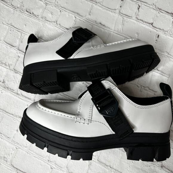 UGG Ashton Black/White Platform Block Heel Shoe Boots  Ashton Shoe UGG
